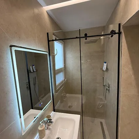 公寓 Henry's 地拉那